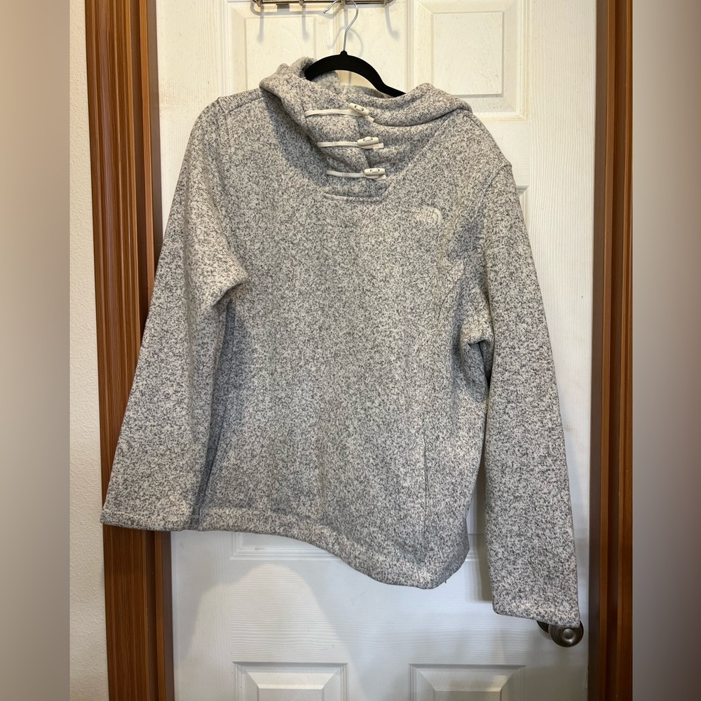 The North Face Heather Gray Pullover Hoodie